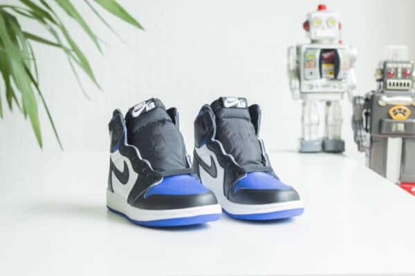 Nike Air Jordan 1 Royal Toe (GS) voorkant