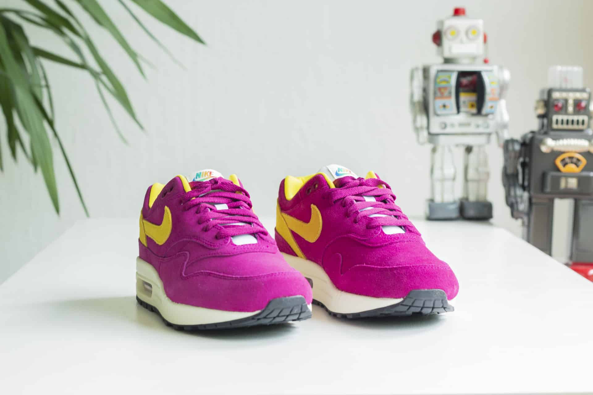 personalizado Reducción fútbol americano Nike Air Max 1 Premium Dynamic Berry - 875844 500 - Slick Sneakers