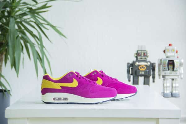 Nike Air Max 1 Dynamic Berry zijkant