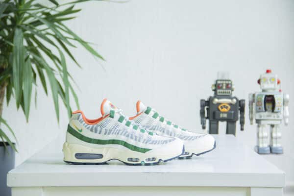 Nike Air Max 95 Era Safari zijkant