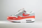 Nike Air Max 1 LV8 Martian Sunrise – Oranje/Wit/Grijs – Heren/Dames/Uniseks Sneakers – Leer/Suède – DH4059-102 – Zijkant