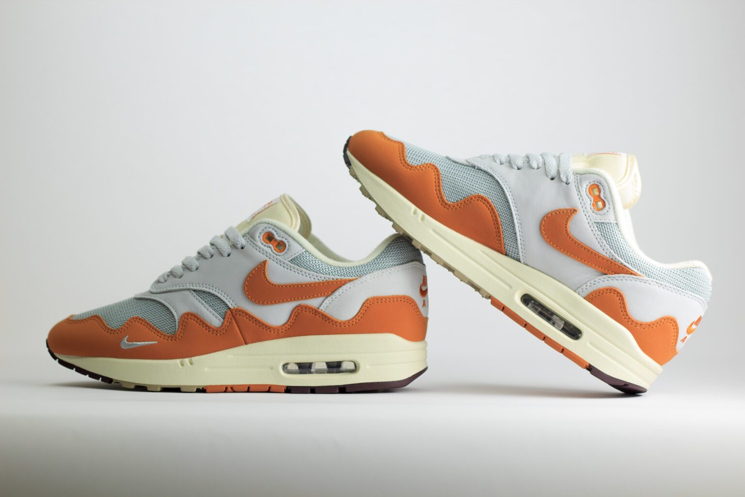 Nike Air Max 1 Patta Waves Monarch - Oranje/grijs/Wit - heren/Dames/Uniseks Sneakers - Suède/Mesh/Leer - DH1348-001 - Binnenkant