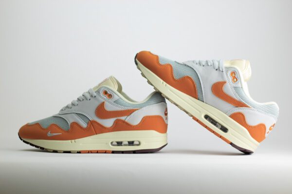 Nike Air Max 1 Patta Waves Monarch - Oranje/grijs/Wit - heren/Dames/Uniseks Sneakers - Suède/Mesh/Leer - DH1348-001 - Binnenkant