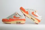 Nike Air Max 1 Master Magma Orange (W) – Oranje/Wit/Grijs – Heren/Dames/Uniseks Sneakers – Mesh/Suède/Leer – DZ4709-001 – Binnenkant