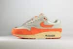 Nike Air Max 1 Master Magma Orange (W) – Oranje/Wit/Grijs – Heren/Dames/Uniseks Sneakers – Mesh/Suède/Leer – DZ4709-001 – Zijkant