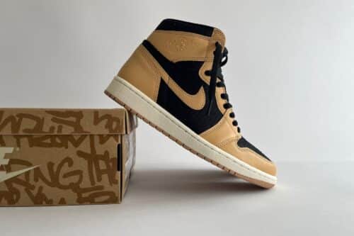 Nike Air Jordan 1 Retro High OG Heirloom - zijkant