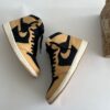 Nike Air Jordan 1 Retro High OG Heirloom - zijkanten