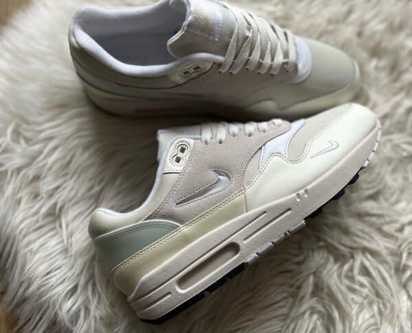 Nike Air Max 1 Premium Hangul Day 4