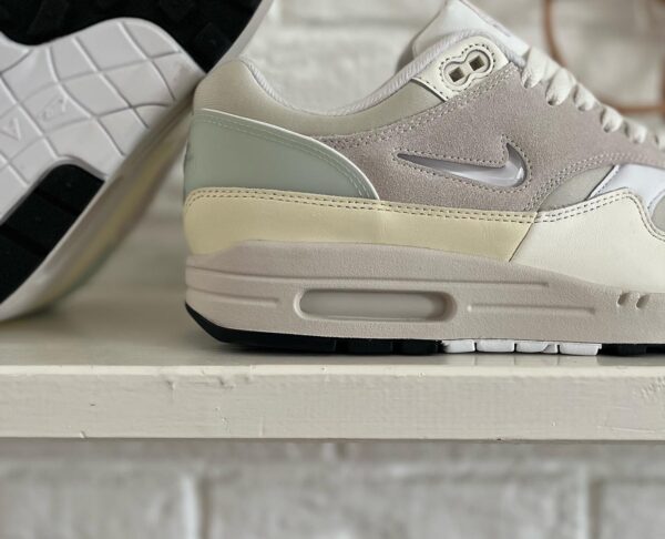 Nike Air Max 1 Premium Hangul Day 5