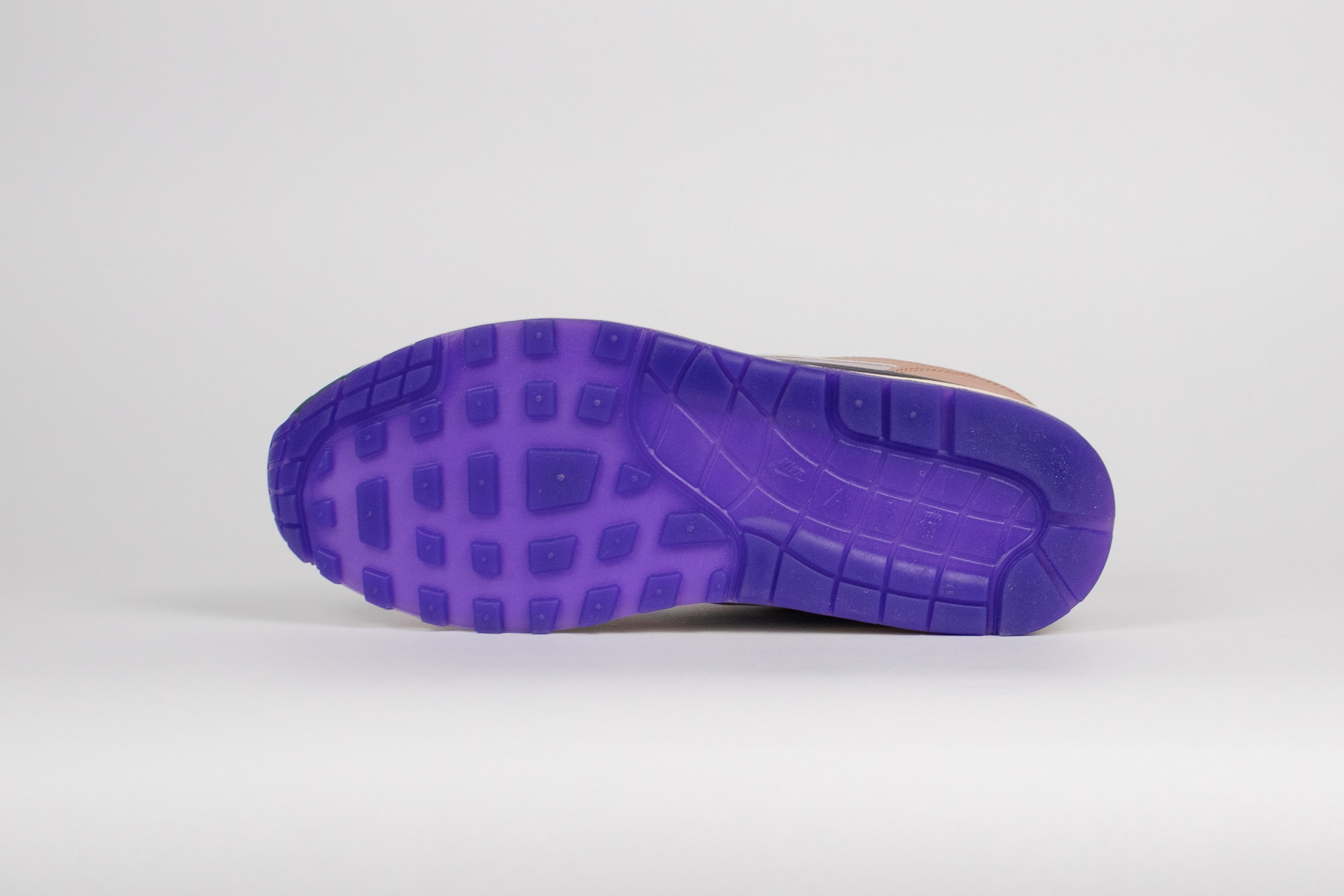 Nike Air Max 1 Symbols DV2301 501 Slick Sneakers