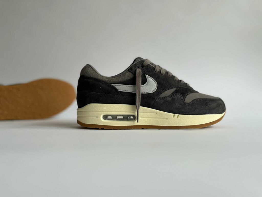 Grijze nike air max best sale