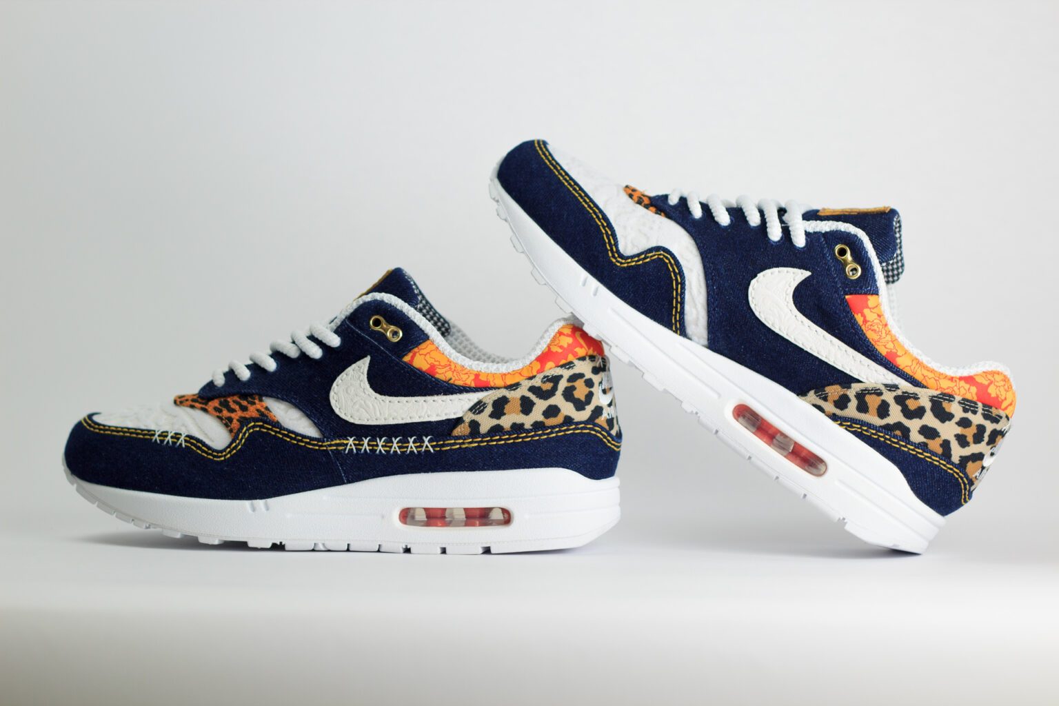 Nike Air Max 1 Premium Denim Leopard – Blauw/Beige/Zwart – Heren/Dames/Uniseks Sneakers – Denim/Suède – FJ4452-432 – Binnenkant