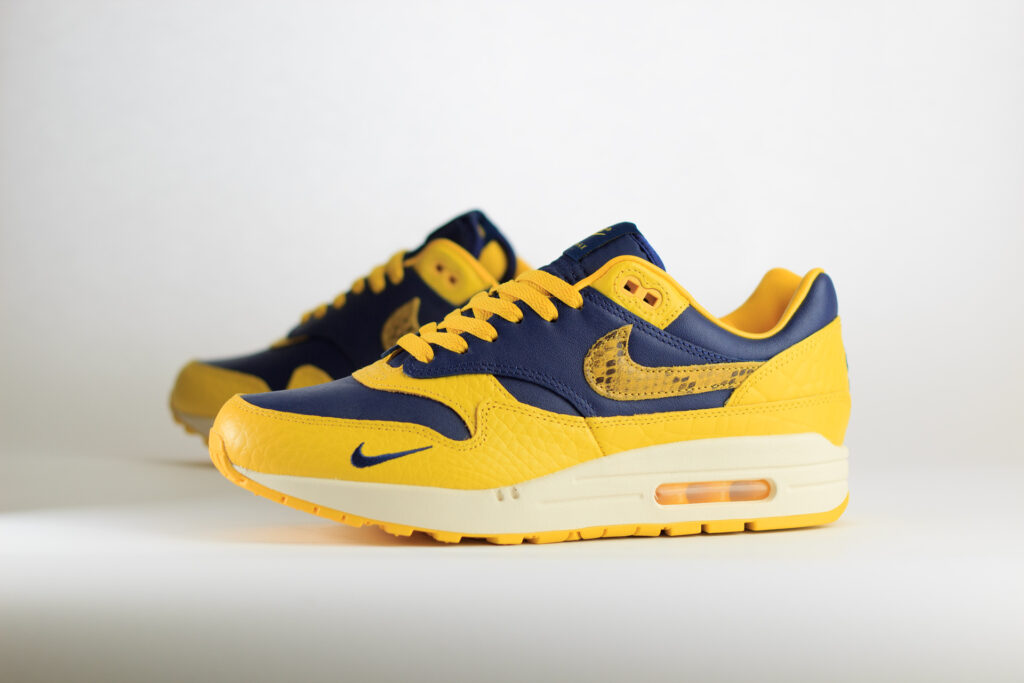 Nike schoen geel hotsell