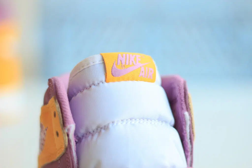 Nike Air Jordan 1 Retro High OG Brotherhood Logo tong