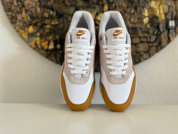 Nike Air Max 1 Bronze bovenkant