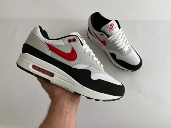 Nike Air Max 1 Chili 2.0 arm