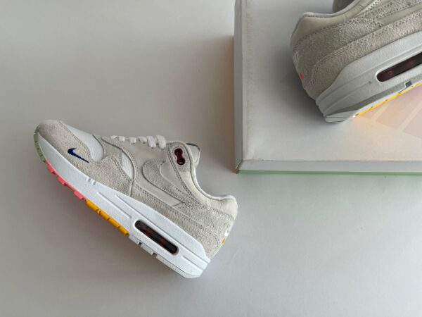 Nike Air Max 1 Pom Pom Polka Dots (W) - zijkant en hak