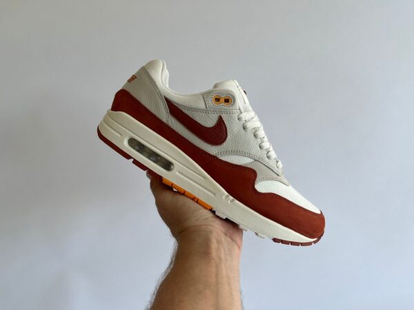 Nike Air Max 1 Rugged Orange (W) hand