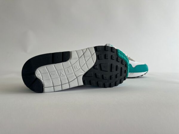 Nike Air Max 1 SC Clear Jade - onderkant