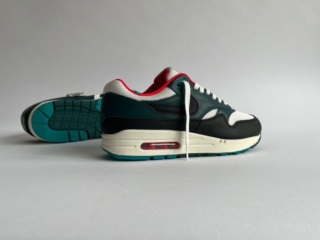 Nike Air Max 1 LeBron James Liverpool F.C.
