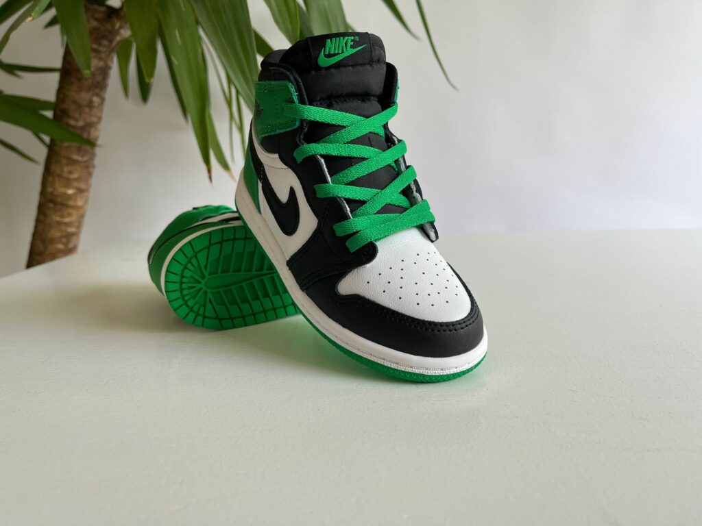 Nike Air Jordan 1 Retro High OG Lucky Green (TD)