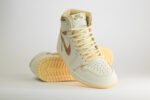 Nike Air Jordan 1 Retro High OG Craft Vibrations Of Naija – Wit/Beige/Crème - Heren/Dames/Unisex Sneakers – Leer - FD8631-100 – Voorkant