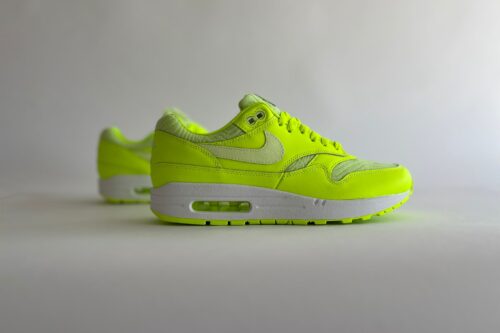 Nike Air Max 1 PRM Volt zijkant