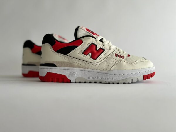 New Balance 550 Sea Salt True Red zijkant