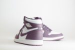 Nike Air Jordan 1 High OG Mauve – Wit/Mauve - Heren/Dames/Unisex Sneakers – Leer - DZ5485-105 - Achterkant