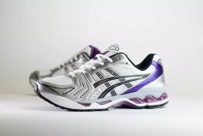 Asics Gel-Kayano 14 White Dark Grape (W) - Zilver/Paars/Wit Heren/Dames/Unisex Sneakers - Mesh/Leer - 1202A056-111 - Zijkant