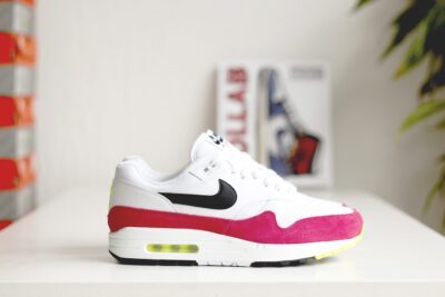 Nike Air Max 1 Volt Rush Pink