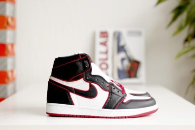 Jordan 1 Retro High OG Bloodline