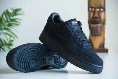 Nike Air Force 1 Stussy Black onderkant buitenzijkant