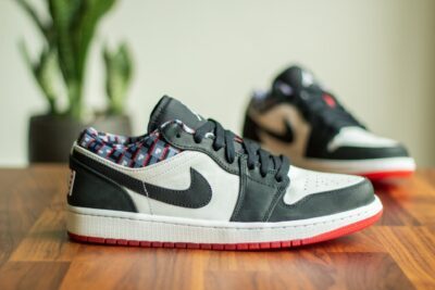 Nike Air Jordan 1 Low Quai 54 zijkant