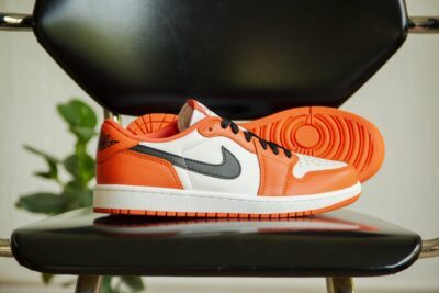 Nike Air Jordan 1 Low Starfish zijkant en onderkant