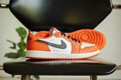 Nike Air Jordan 1 Low Starfish zijkant en onderkant