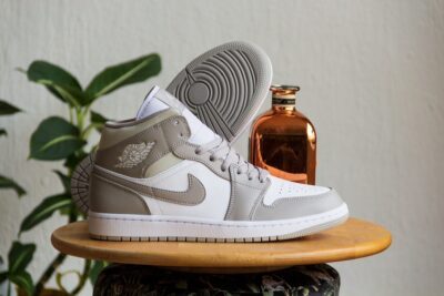 Nike Air Jordan 1 Mid Linen1