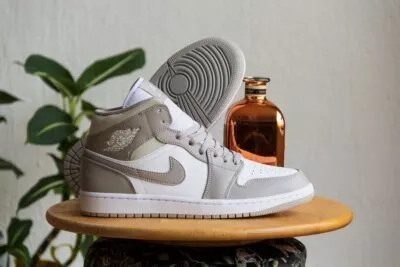 Nike Air Jordan 1 Mid Linen1