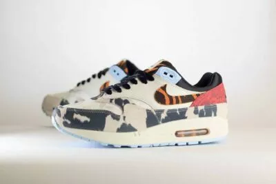 Nike Air Max 1 ’87 Great Indoors (W) – Rood/Wit/Zwart Heren/Dames/Uniseks Sneakers – Leer - FD0827-133 – Zijkant