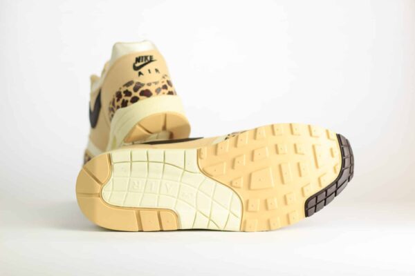 Nike Air Max 1 ’87 Leopard (W) – Beige/Bruin Heren/Dames/Uniseks Sneakers – Leer/Mesh - FV6605-200 – Onderkant
