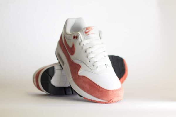 Nike Air Max 1 ’87 White Canyon Pink (W) – Roze/Wit Heren/Dames/Unisex Sneakers – Leer/Suède - FZ1468-100 - Voorkant