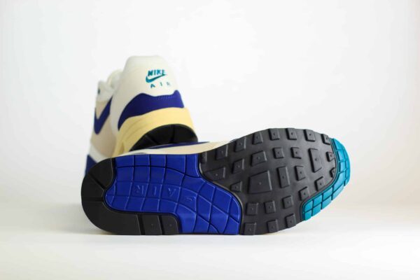 Nike Air Max 1 Athletic Department Deep Royal Blue – Wit/Blauw Heren/Dames/Uniseks Sneakers – Leer/Mesh - FQ8048-133 – Onderkant