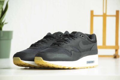 Nike Air Max 1 Black Gum voorkant