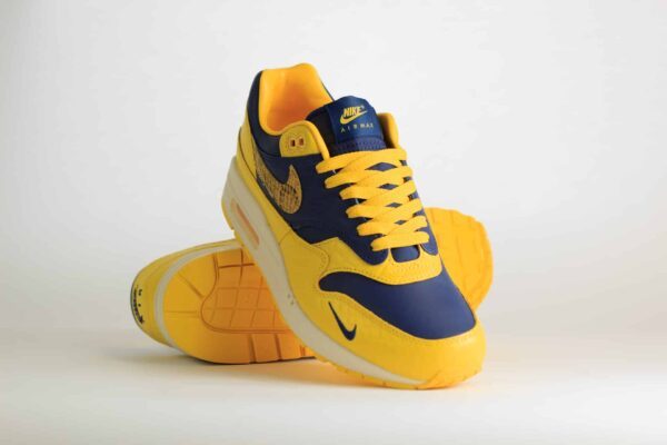 Nike Air Max 1 CO.JP Michigan Head to Head (W) – Blauw/Geel Heren/Dames/Uniseks Sneakers – Leer - FJ5479-410 – Voorkant