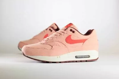 Nike Air Max 1 Corduroy Coral Stardust – Roze/Rood/Wit Heren/Dames/Uniseks Sneakers – Corduroy - FB8915-600 – Zijkant