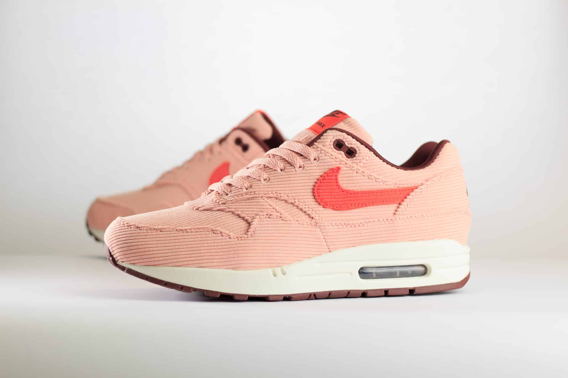 Nike Sneaker Oud Roze Nike Air Max Nike Air Max Corduroy Stardust