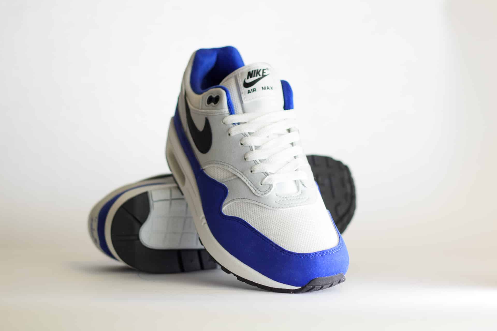 Nike Air Max 1 Deep Royal Blue – Blauw/Zwart/Wit Heren/Dames/Uniseks Sneakers – Vilt/Mesh - FD9082-100 – Voorkant