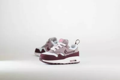 Nike Air Max 1 EasyOn Pink Burgundy Crush (TD) - Roze/Paars/Wit Jongens/Meisjes/Kinder Sneakers - Mesh/Leer - DZ3309-112 - Zijkant