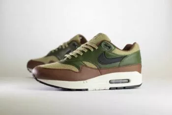 Nike Air Max 1 Essential PRM Neutral Olive Cacao Wow – Groen/Bruin Heren/Dames/Unisex Sneakers – Leer/Mesh - HF1516-200 – Zijkant