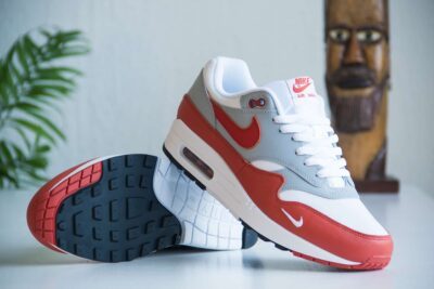 Nike Air Max 1 LV8 Martian Sunrise buitenkant onderkant